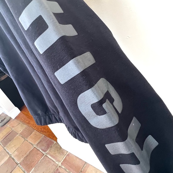 Lulu Lemon Home Stretch Crew - Picture 5 of 7